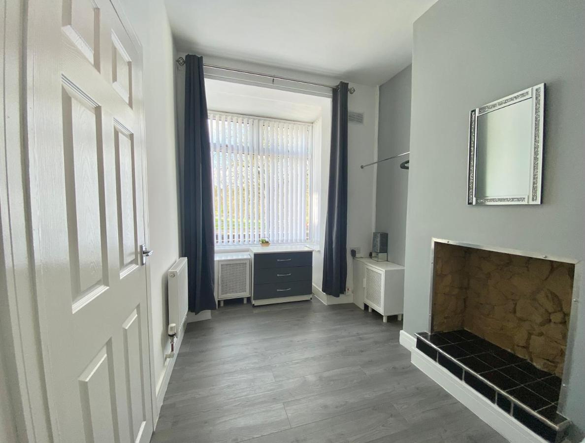 Holiday home Emerald Living - Close To Centre - Free Parking - Reduced Rates For Longer Stays! *